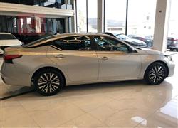 نيسان ألتيما